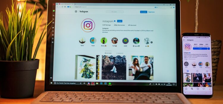 Exploring Different Types of Services Offered When You Buy Instagram Followers